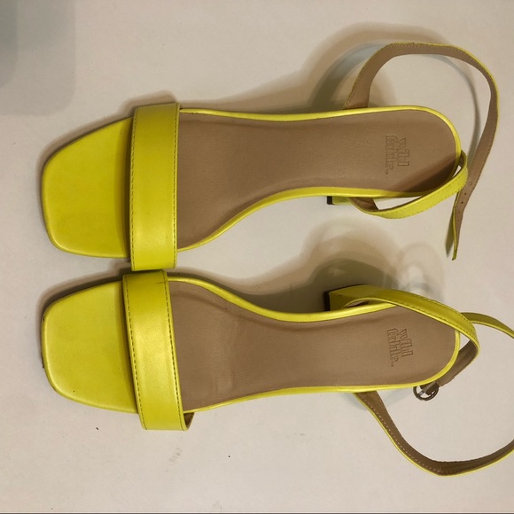 Neon yellow block heels - Picture 1 of 12